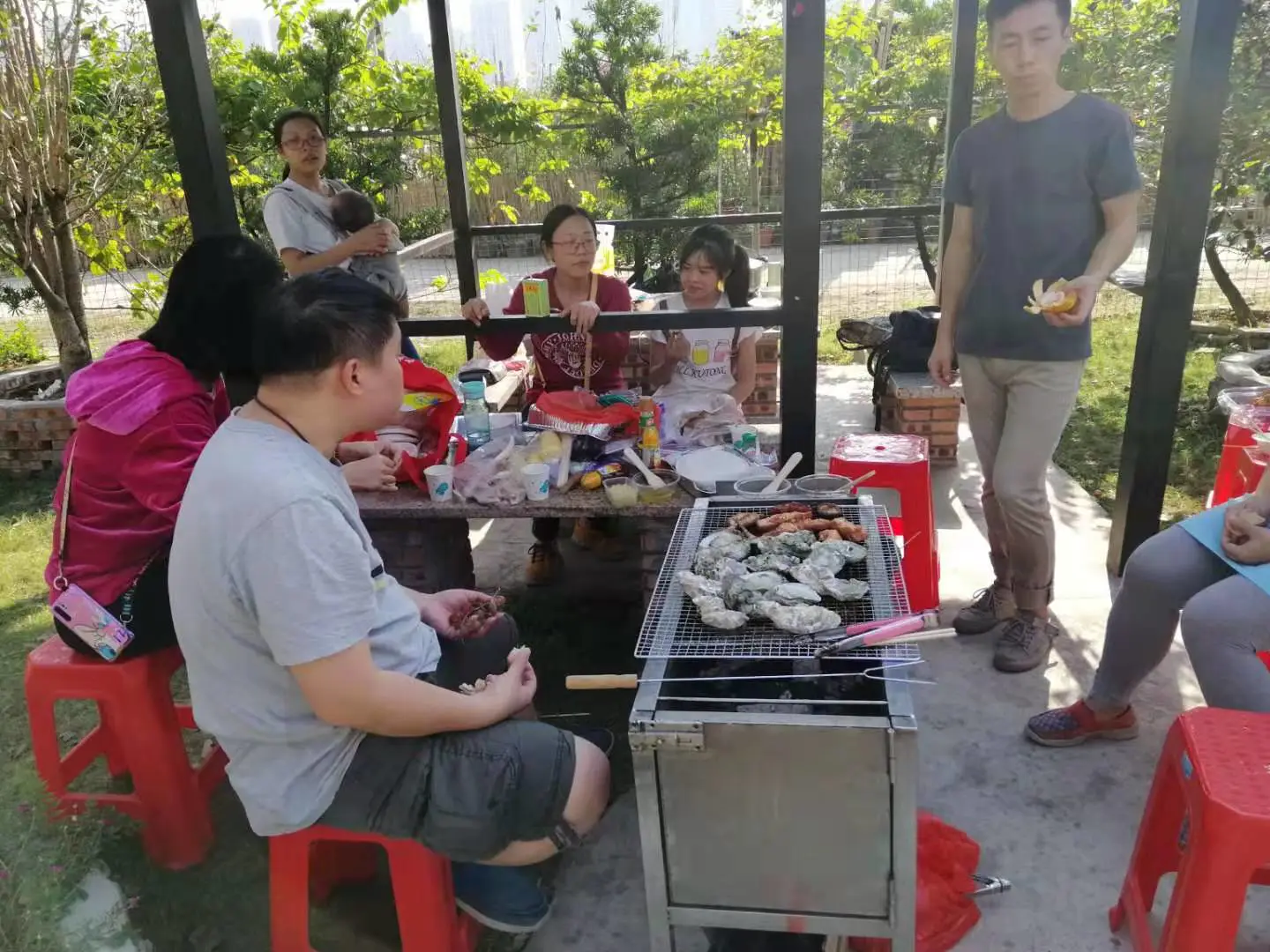 Jiabang held BBQ activity