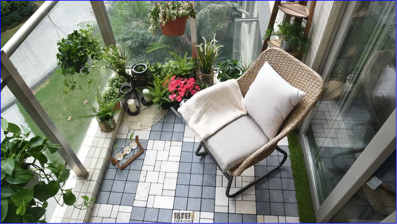 Deck tile defines different beauty
